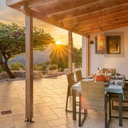 Levanta Agia Efimia Ayia Evfimia Kefalonia * 阿尔戈斯托利翁